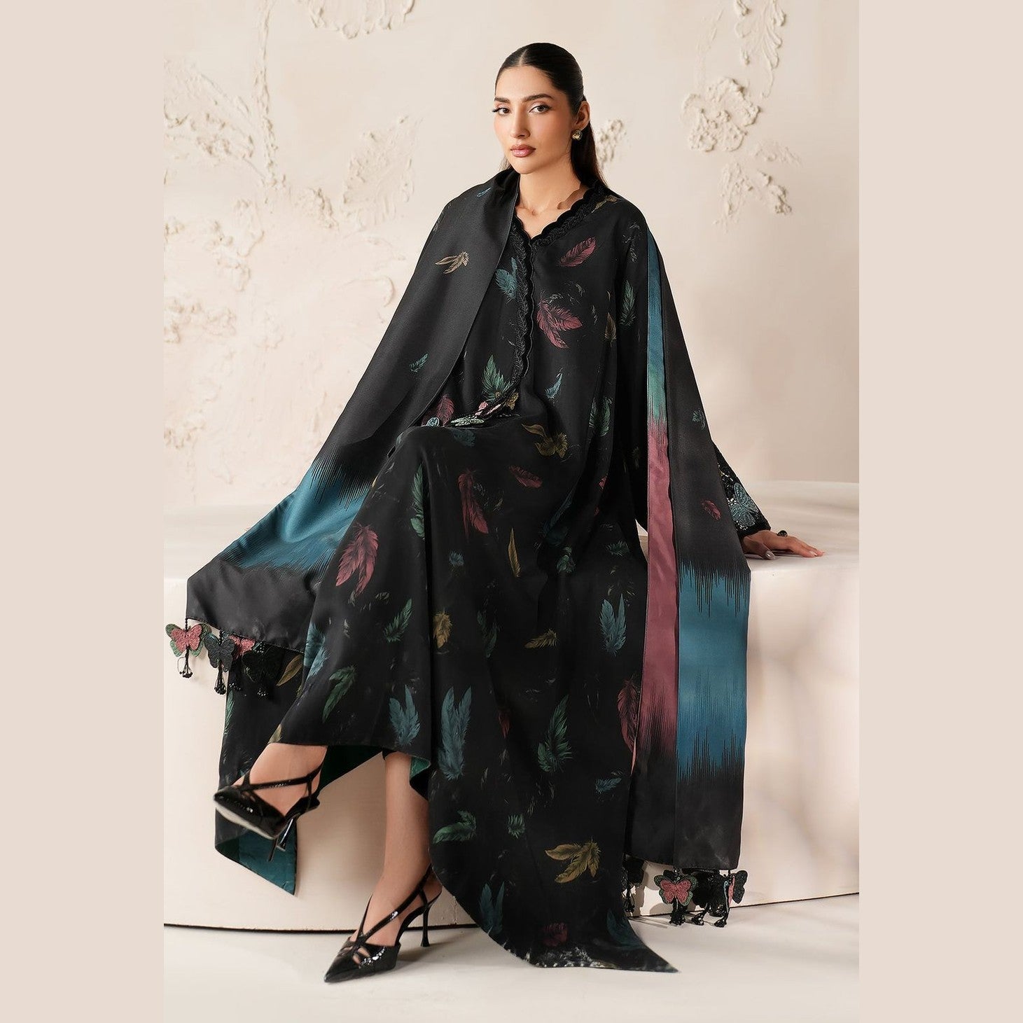 Baroque Embroidered Lawn 3 Piece Suit with Chiffon Dupatta